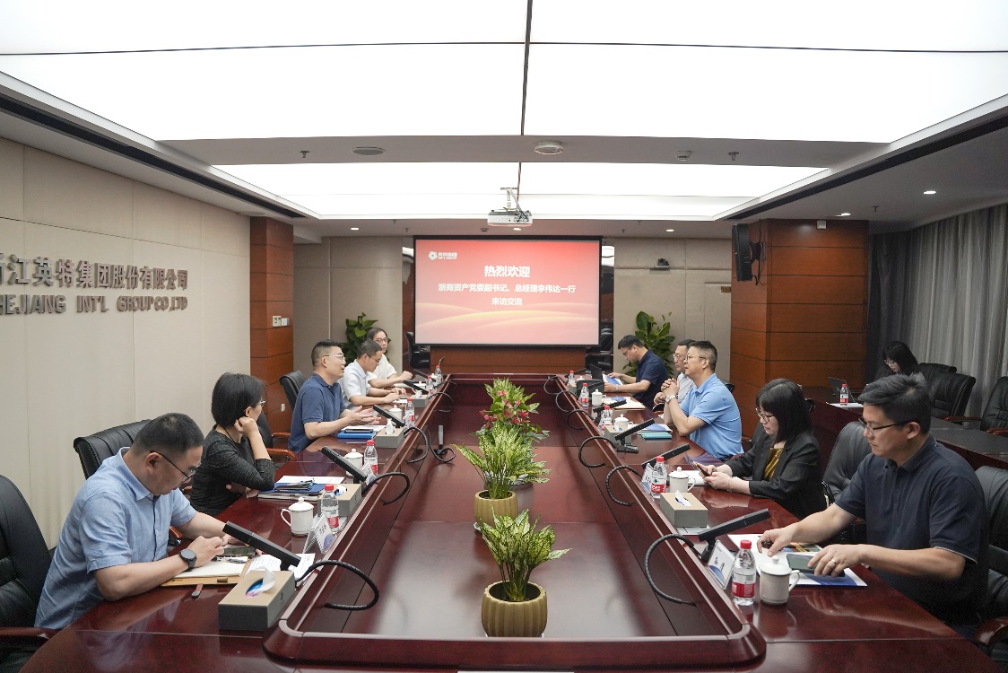 浙商资产党委副书记、总司理李伟达一行来尊龙凯时集团走访交流