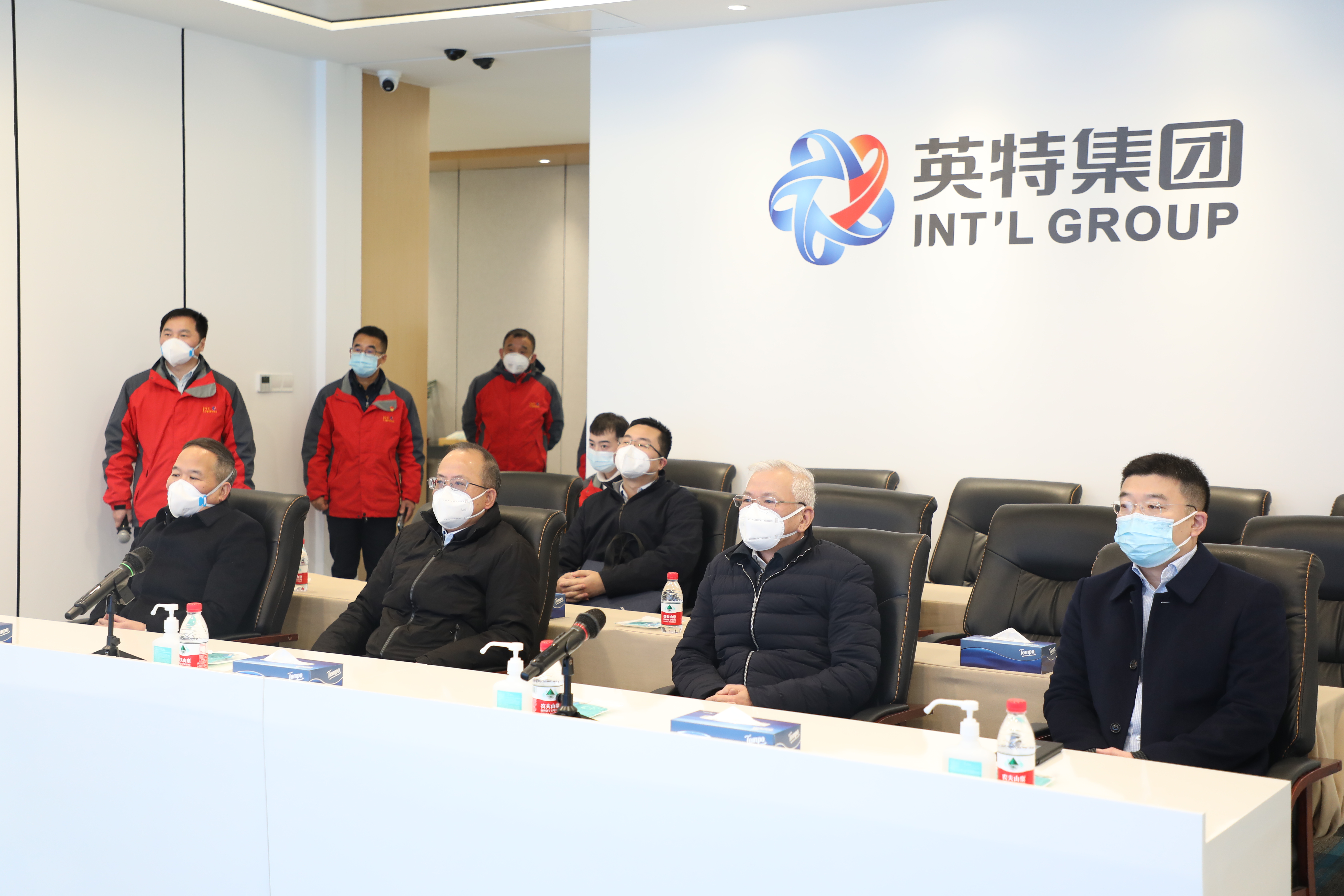 省国资委党委书记、主任董贵波一行来尊龙凯时集团调研